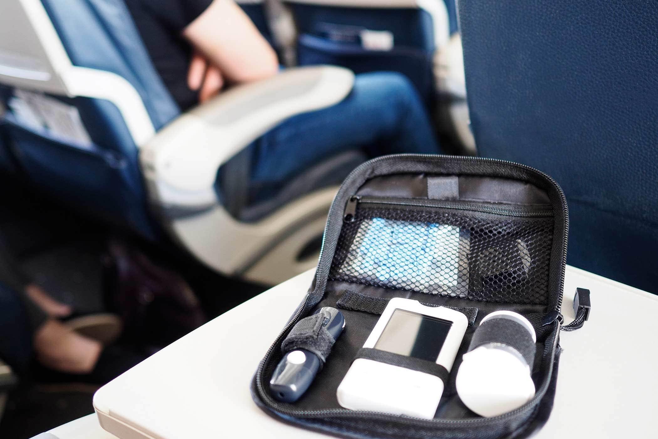 Подорожі літаком за наявності цукрового діабету: що потрібно знати